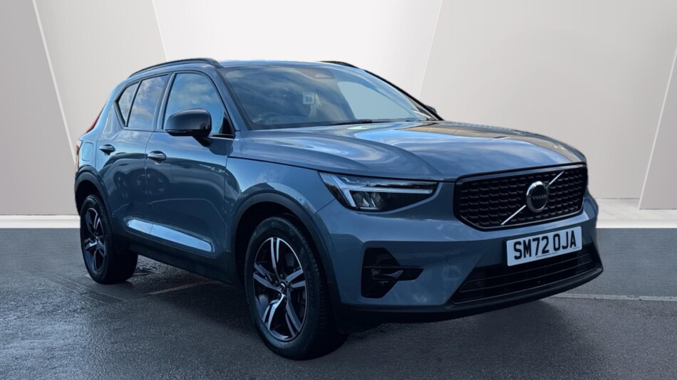 Volvo XC40 2.0 B3P Plus Dark 5dr Auto Petrol Estate
